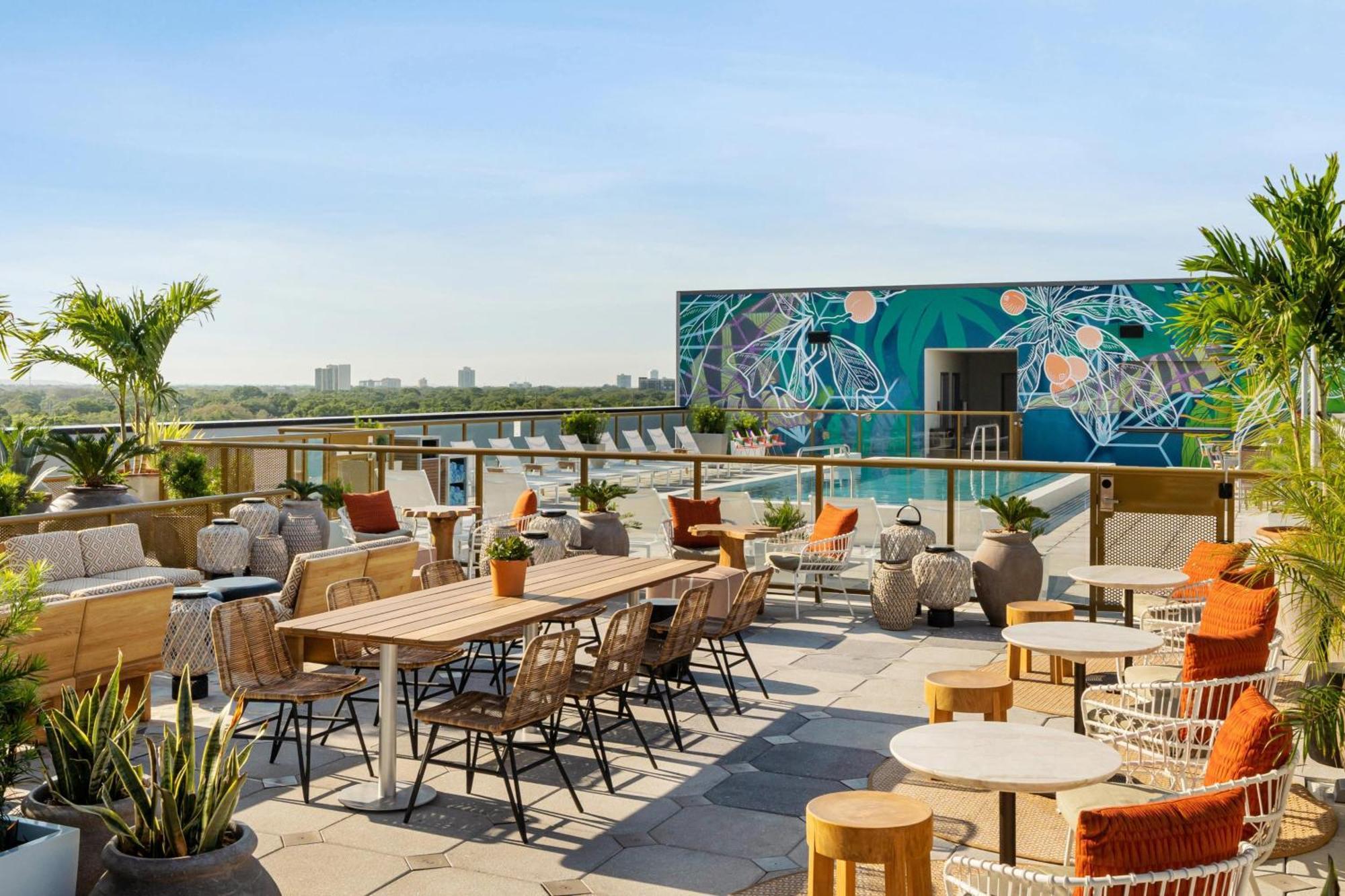Aloft Tampa Midtown Hotel Exterior photo